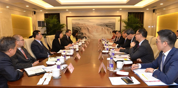 Shen Ying and Hong Kong Financial Secretary Paul Chan Mo-po meet on Nov 20.jpg