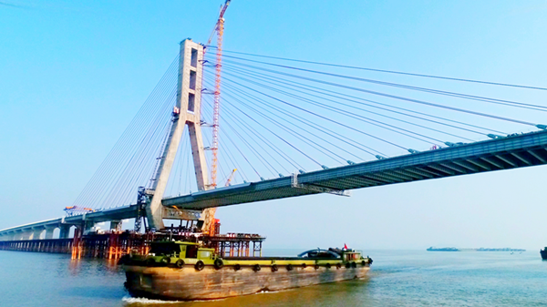 The second Poyang Lake Bridge in Jiangxi province.png