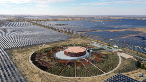 From Sand to Solar: China's Gigawatt Revolution in the Kubuqi Desert