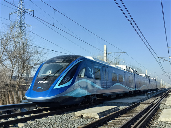 China's First Homegrown Hydrogen-Powered Urban Train Completes Test