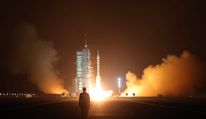 ​China Launches Shenzhou-18 Manned Spaceship