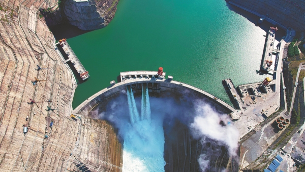 Yangtze River Clean Energy Corridor Bolsters China's Green Development